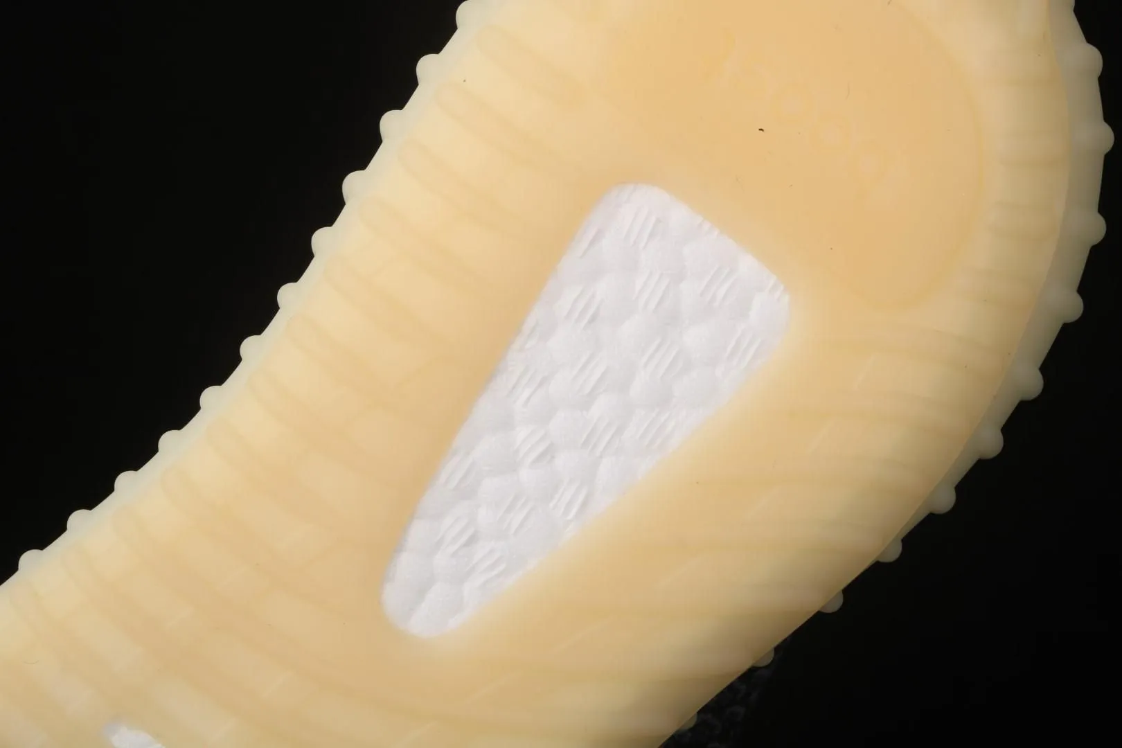 adidasWMNS Yeezy Boost 350 V2 - Carbon