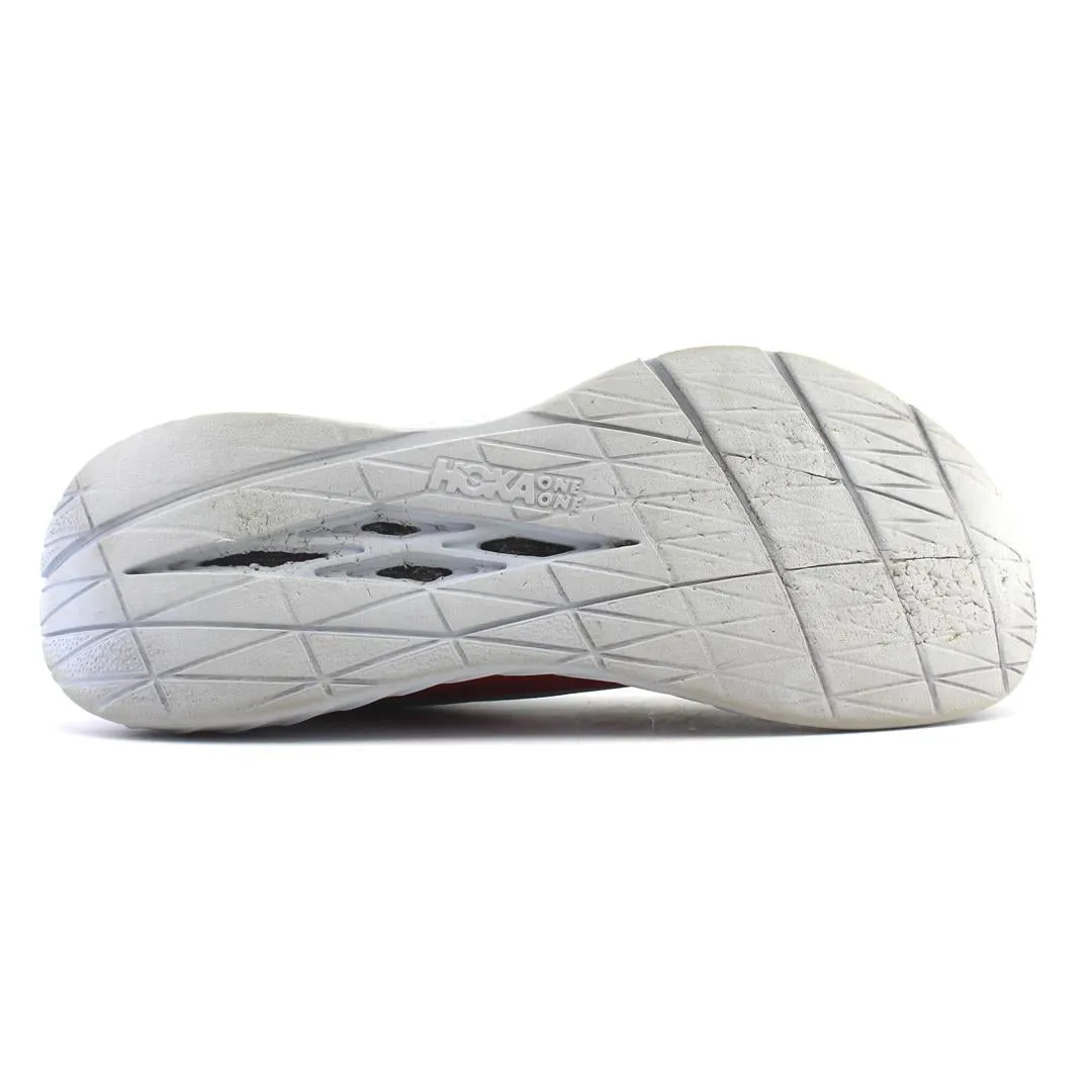 HOKA ONE ONE  CARBON X